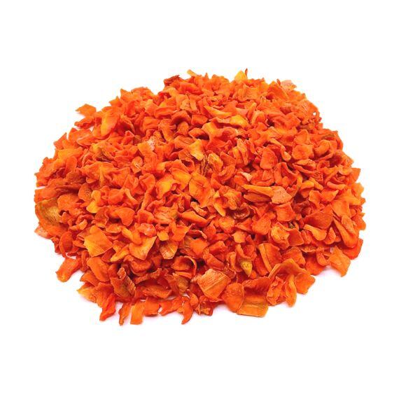 Sušená mrkev jako přírodní krmný doplněk bohatý na karoten, vitaminy B a stopové prvky